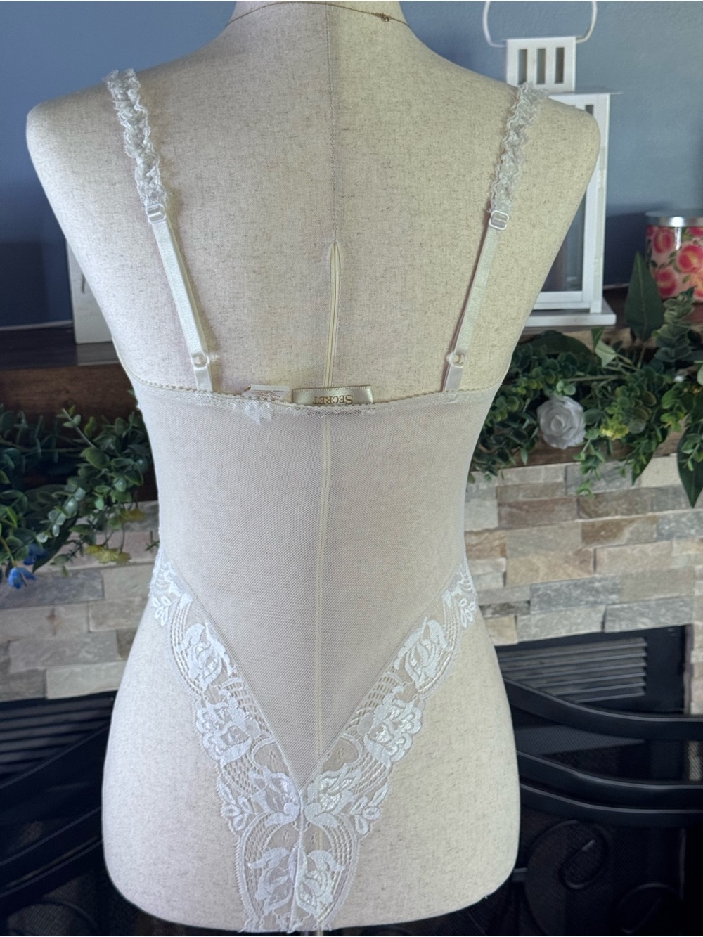 Vintage Victoria's Secret Gold Label White Lace Teddy Bodysuit 34C 80s - Picture 8 of 16